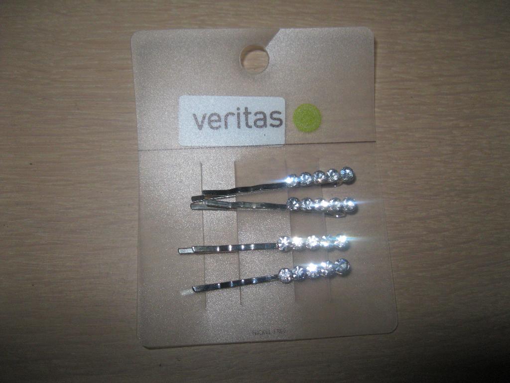 Haaraccessoires Veritas schuifspeldjes met steentjes Nieuw, Bijoux, Sacs & Beauté, Beauté | Soins des cheveux, Enlèvement ou Envoi