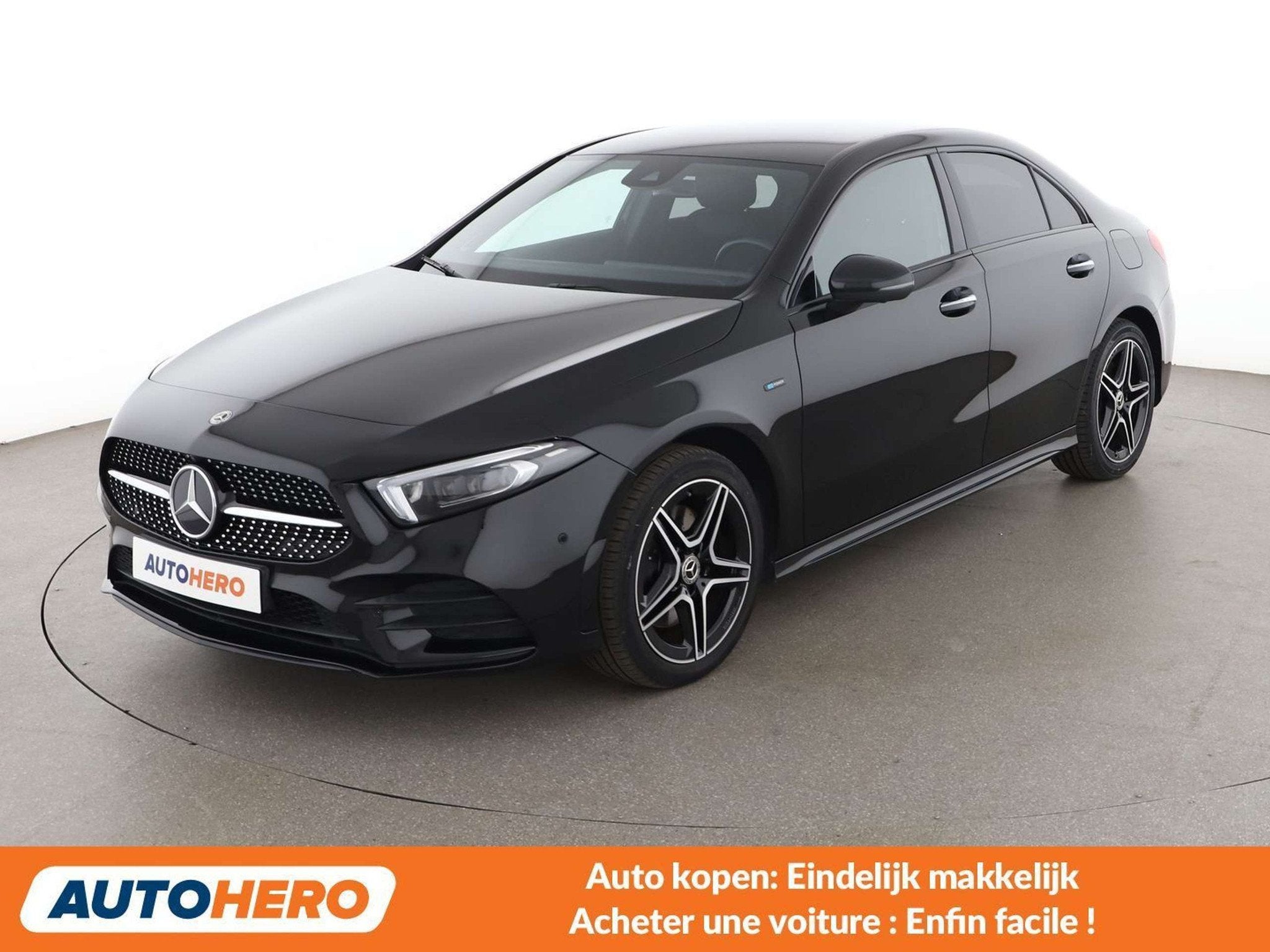 Mercedes-Benz A-Klasse 250 A 250e AMG Line (bj 2020), Auto's, 4 deurs, Gebruikt, Zwart, Elektrisch