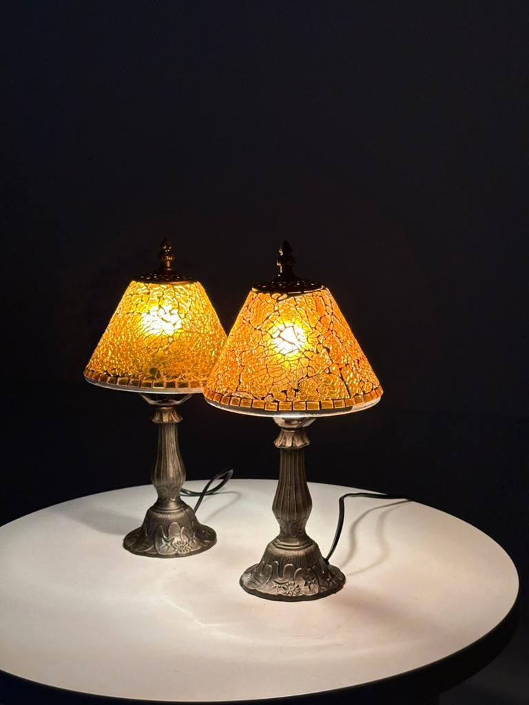 Ensemble de deux lampes en mosaïque de style Tiffany, Enlèvement, Comme neuf, Verre