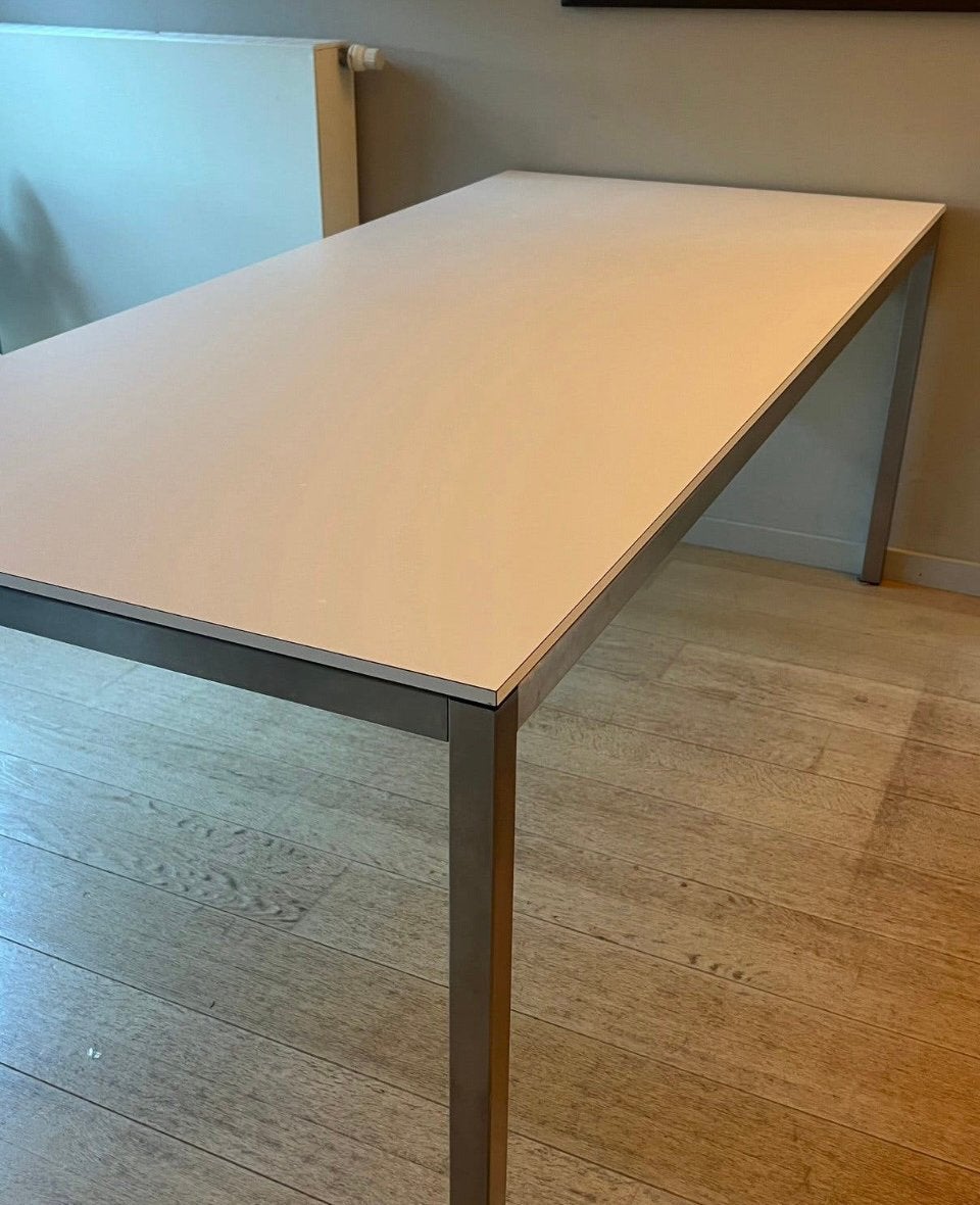 Mooie moderne eetkamertafel wit. Perfecte staat., Ophalen, Zo goed als nieuw