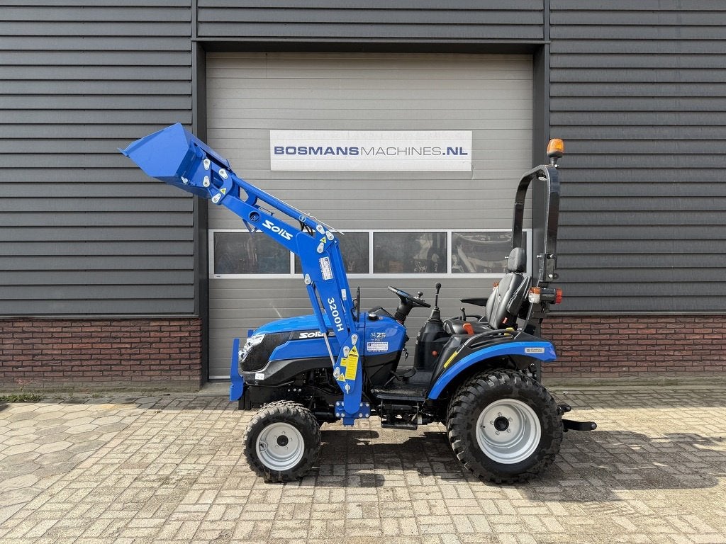 Solis 26 HST minitractor met frontlader BJ 2024 43 uur, Articles professionnels, Agriculture | Tracteurs, Autres marques, Jusqu'à 2500