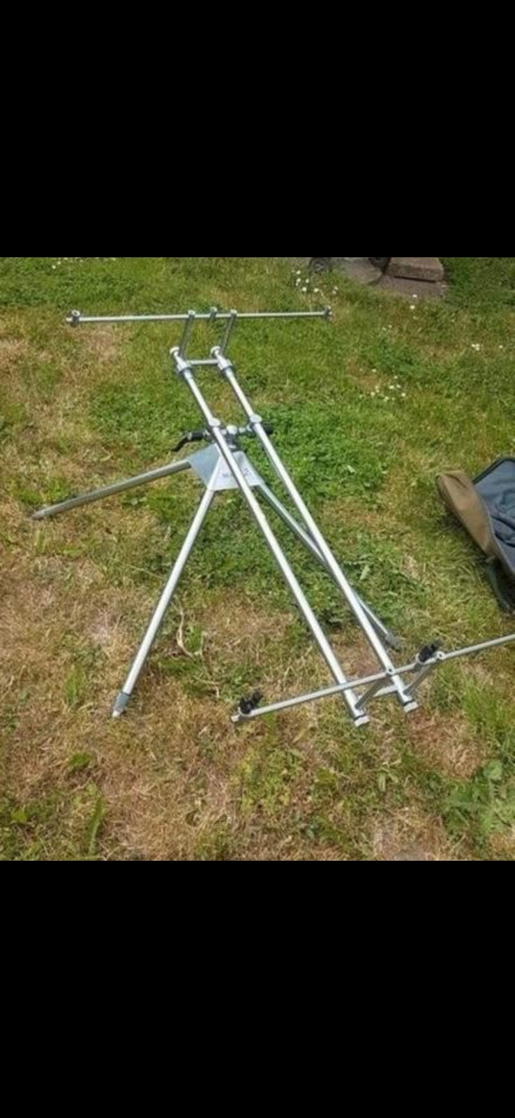 Rod pod, Sports nautiques & Bateaux, Pêche à la ligne | Carpes, Enlèvement, Comme neuf