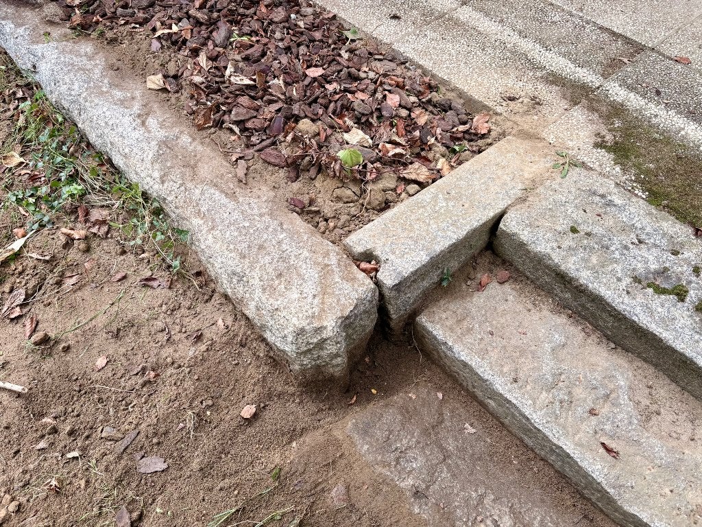GRATIS granieten boordstenen, Ophalen, Zo goed als nieuw, Natuursteen, 25 tot 50 cm