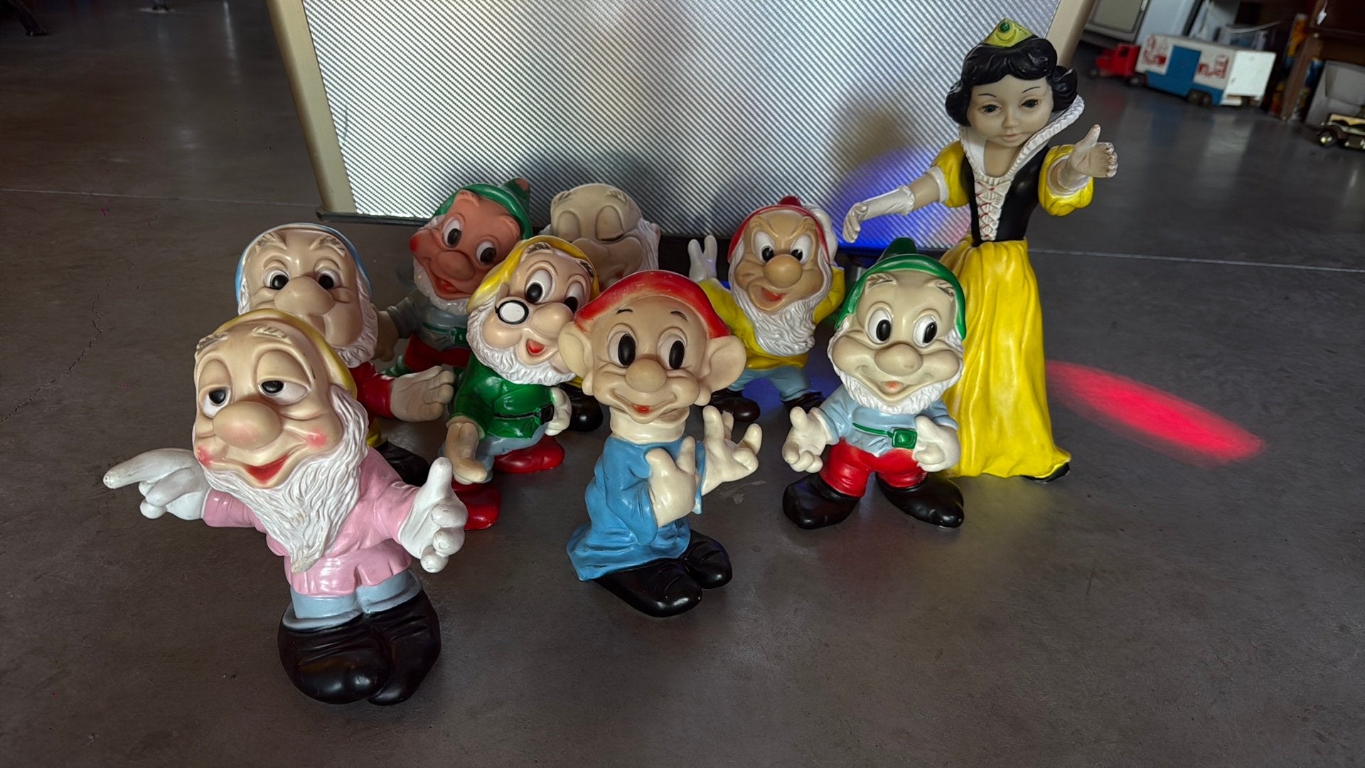Sneeuwitje en de 7 dwergen met stempel disney, Ophalen, Zo goed als nieuw