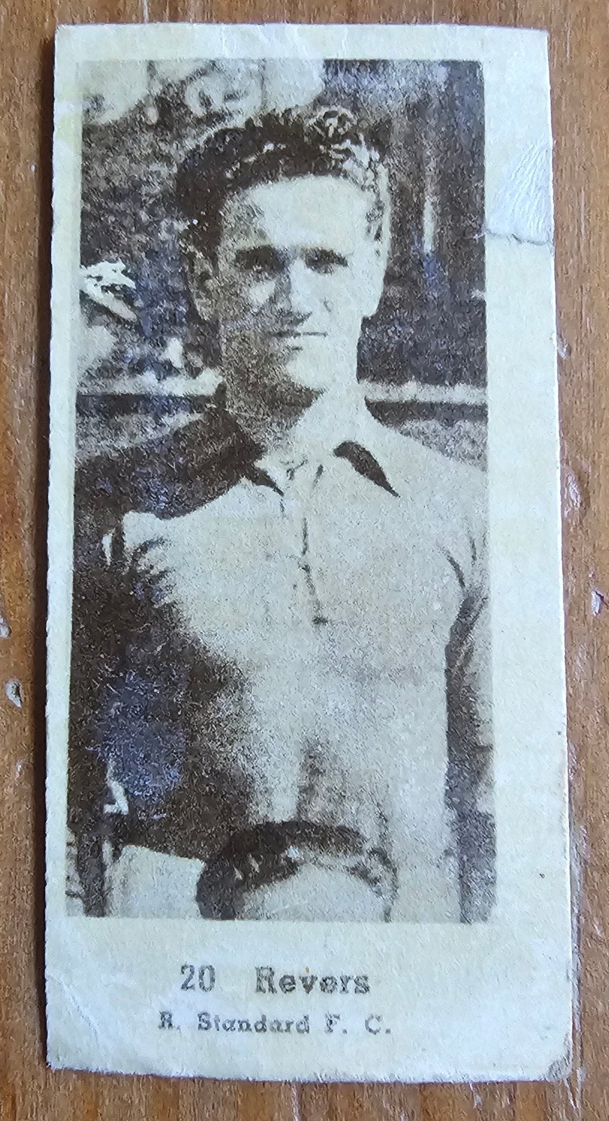 1945 #20 Revers (pre panini) Standard Luik Chromo Voetbal, Hobby & Loisirs créatifs, Autocollants & Images, Comme neuf, Image