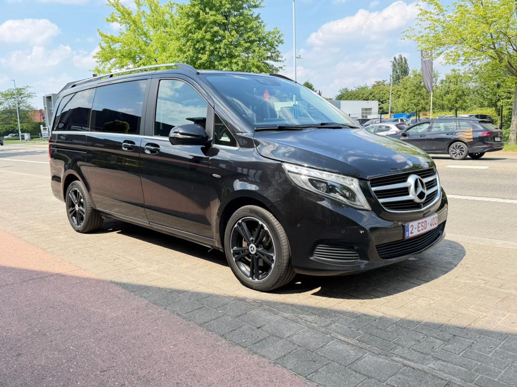 Mercedez v220 avangarde 8plaats 270.000km gekeurd, Auto's, Mercedes-Benz, Automaat, Euro 5, Monovolume, Zwart