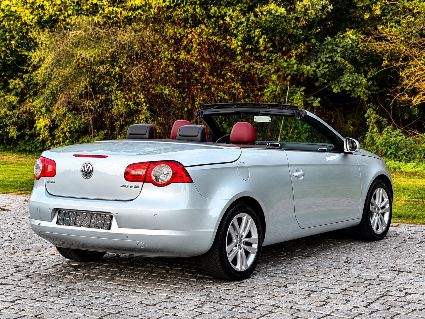 Volkswagen Eos 2.0FSI 150PK • Coupé/Cabrio • Leder • Panodak, Auto's, Voorwielaandrijving, 110 kW, 4 cilinders, 1984 cc