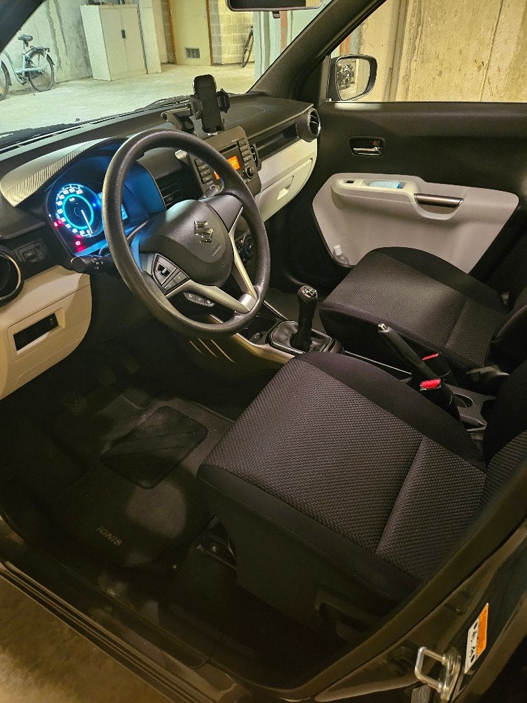 suzuki ignis, Auto's, Voorwielaandrijving, Stof, Ignis, Grijs