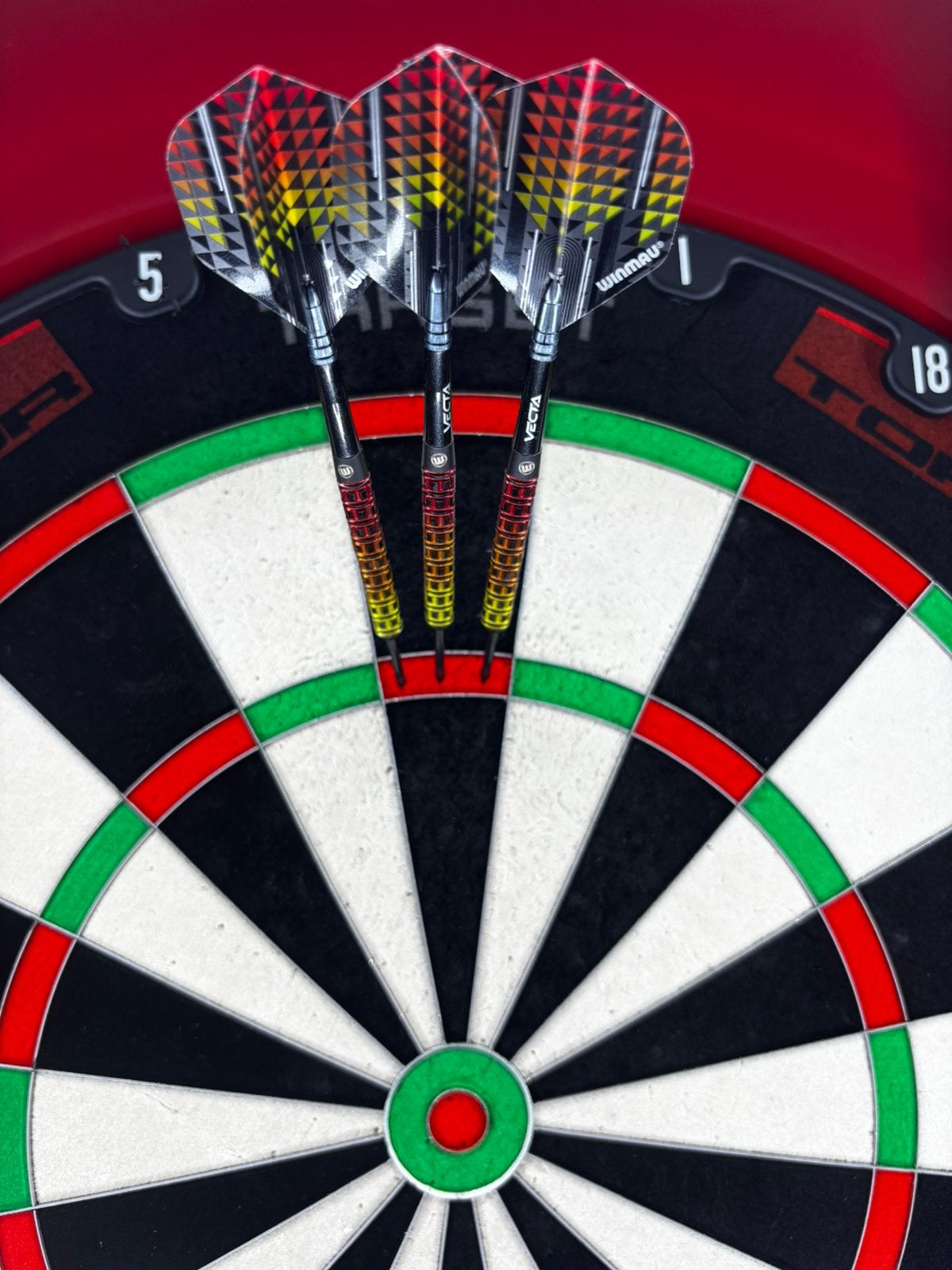 Winmau firestorm flame 24gr, Sport en Fitness, Darts, Ophalen of Verzenden, Zo goed als nieuw, Pijlen