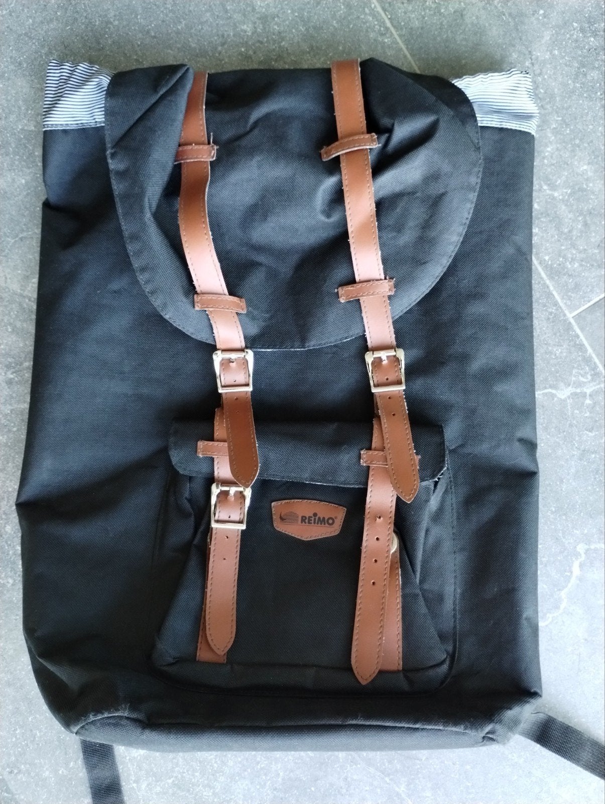 Rugzak (met laptopvak), Ophalen