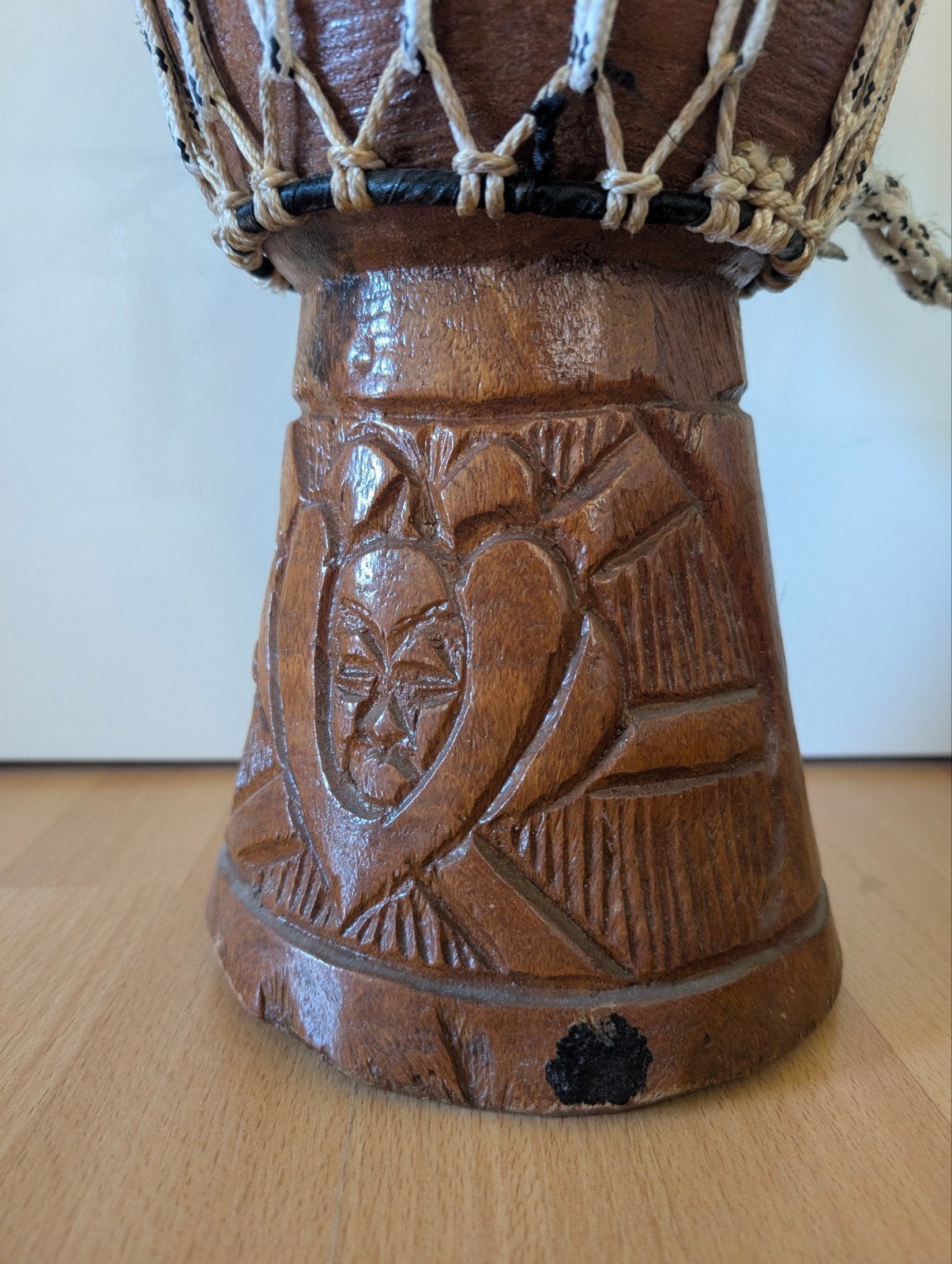 Djembe, Enlèvement, Utilisé