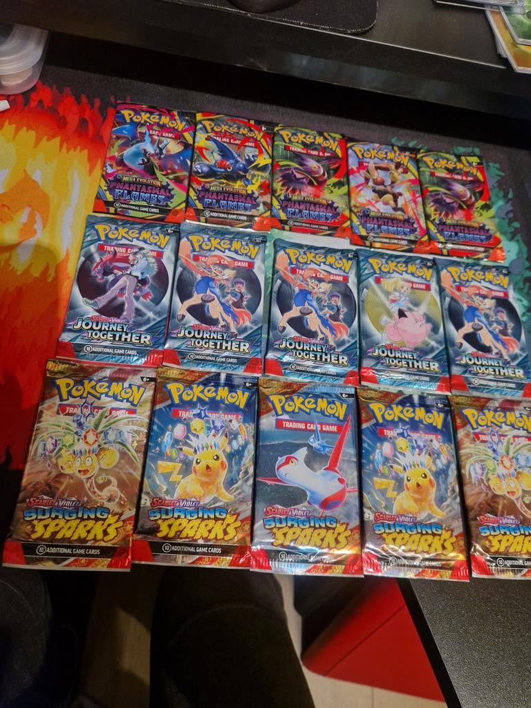 15 Sealed Booster Packs te koop! POKEMON!, Hobby & Loisirs créatifs, Jeux de cartes à collectionner | Pokémon, Neuf, Booster, Foil