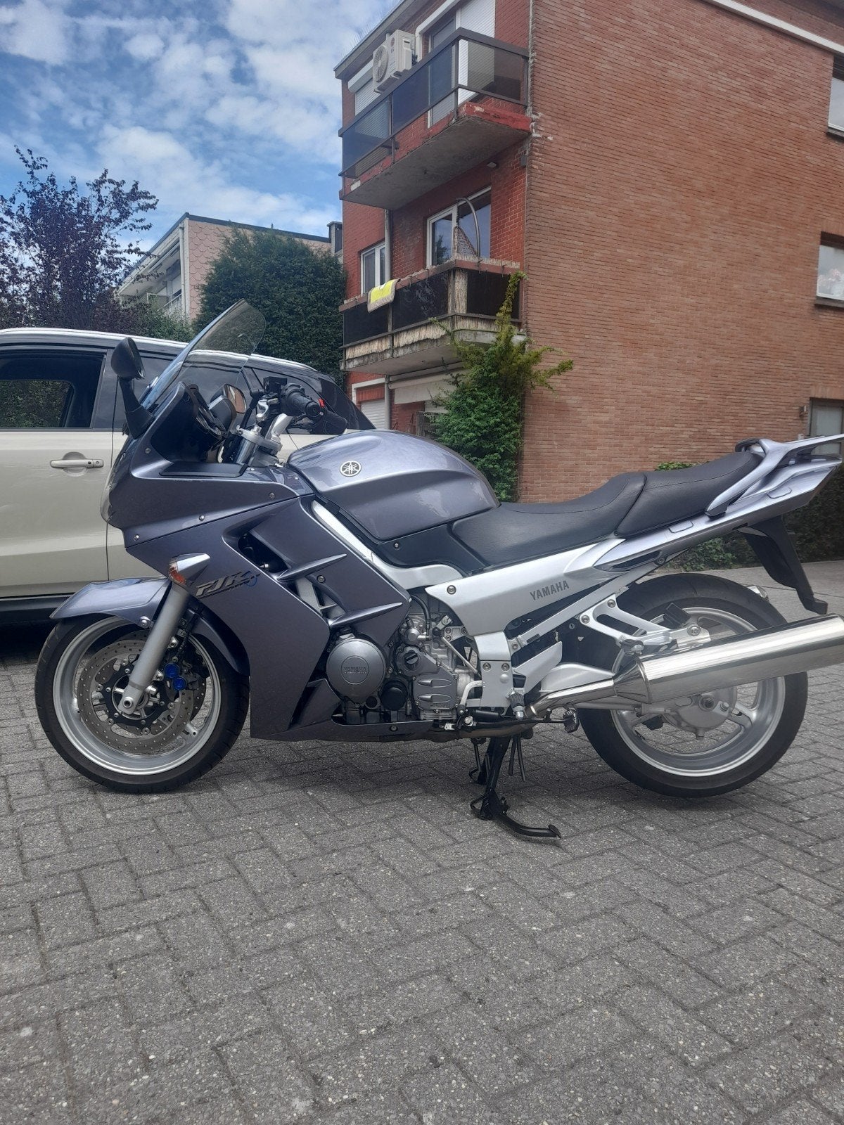 État exceptionnel de la Yamaha FJR 1300, Motos, Particulier, Neuf