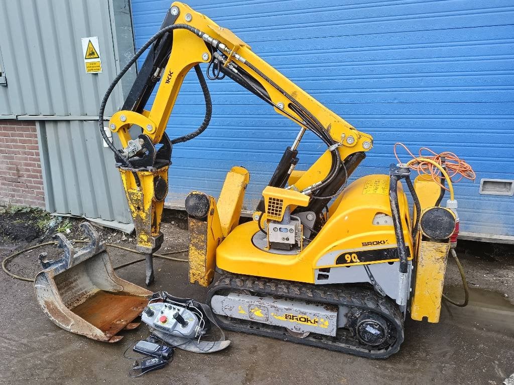 Brokk 90 husqvarna robot remote excavator digger bagger, Excavatrice