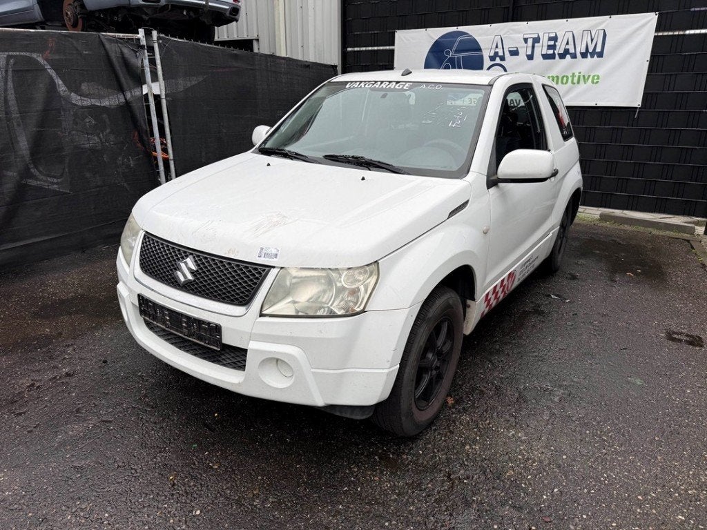 AILE AVANT GAUCHE Suzuki Grand Vitara II (JT), Utilisé, Avant, Suzuki, Garde-boue