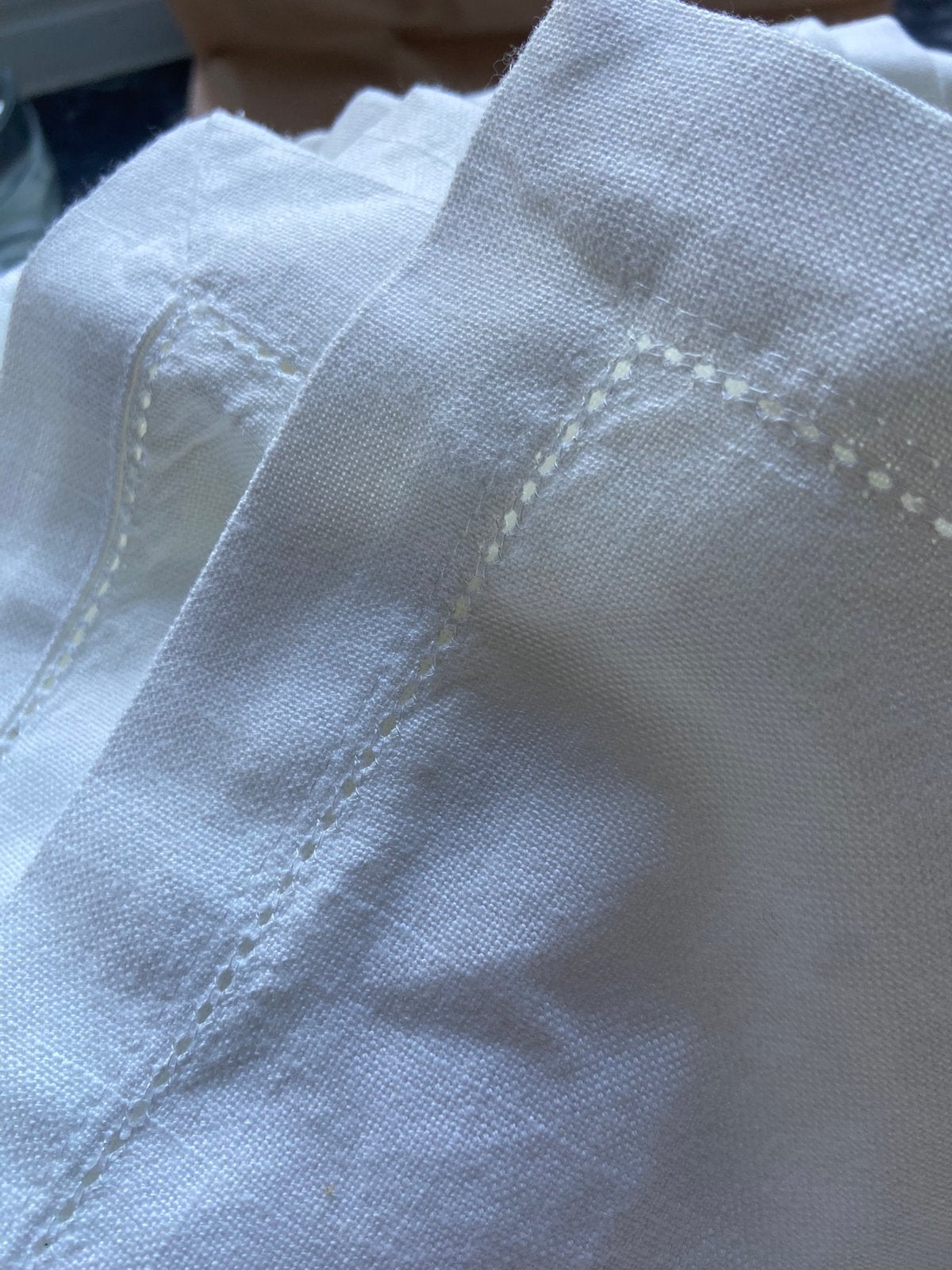 Witte stoffen servetten met mooie afwerking, Enlèvement, Comme neuf