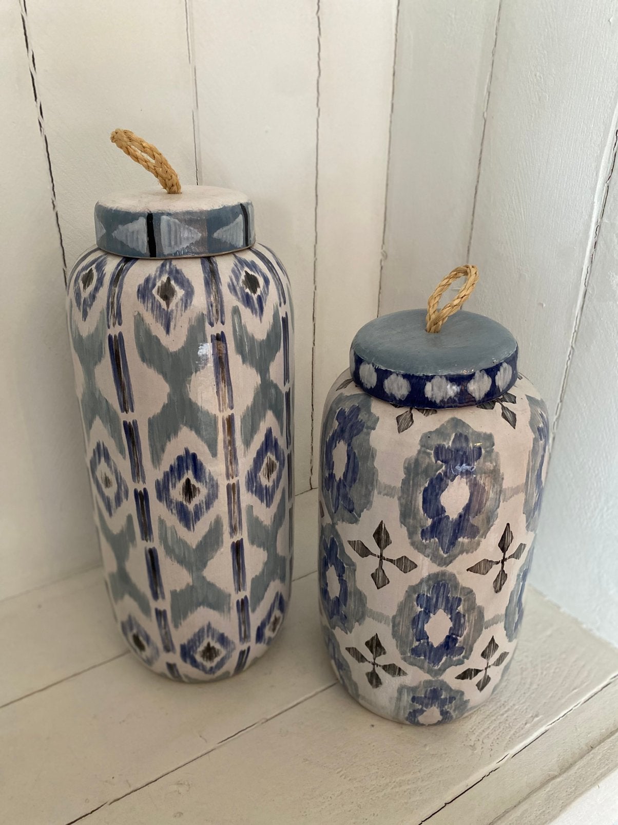 Set van 2 Keramische Potten Ikat-Motief, Antiek en Kunst, Ophalen