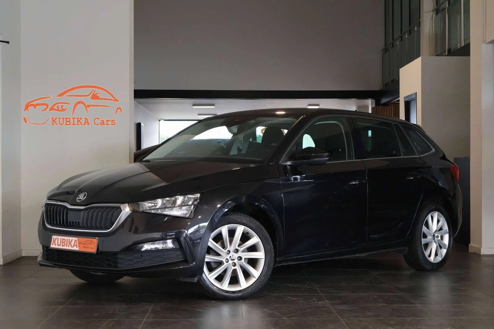 Skoda Scala Scala 1.0 TSI Style DSG Navi Cruise LijnA FrontA, Auto's, Gebruikt, Euro 6, 109 g/km, Zwart