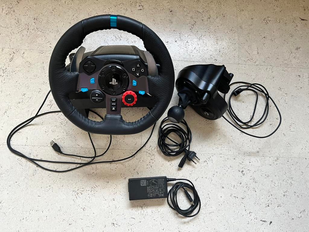 ‼️ Volant Logitech G23 PS4/PS5/PC avec levier et pédales, Enlèvement, Comme neuf