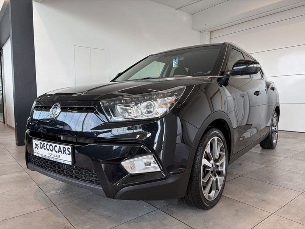 SsangYong Tivoli Camera / Airco / Cruise Control / Bleutoot, Autos, Achat, Euro 6, Noir, 5 portes