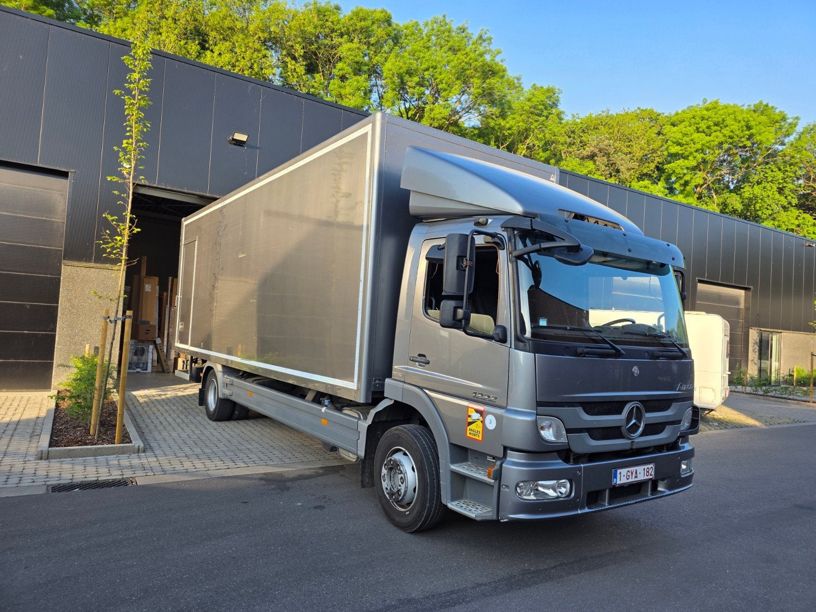 mercedes artego, Autos, Achat, 3 places, Noir, Mercedes-Benz