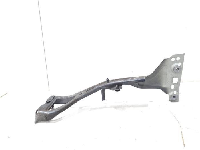 Support d'écran avant gauche d'un Audi A4, Autos : Pièces & Accessoires, -, 3 mois de garantie, Audi, Utilisé