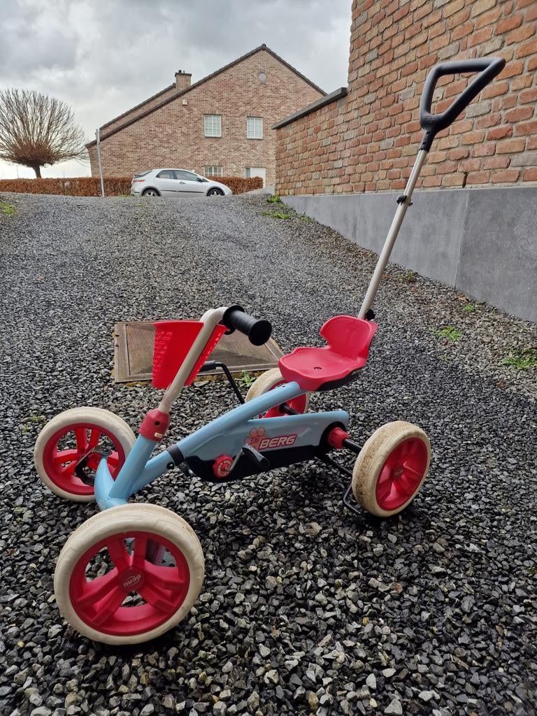 Très beau go-cart Berg à retirer à 5004 Bouge, Berg