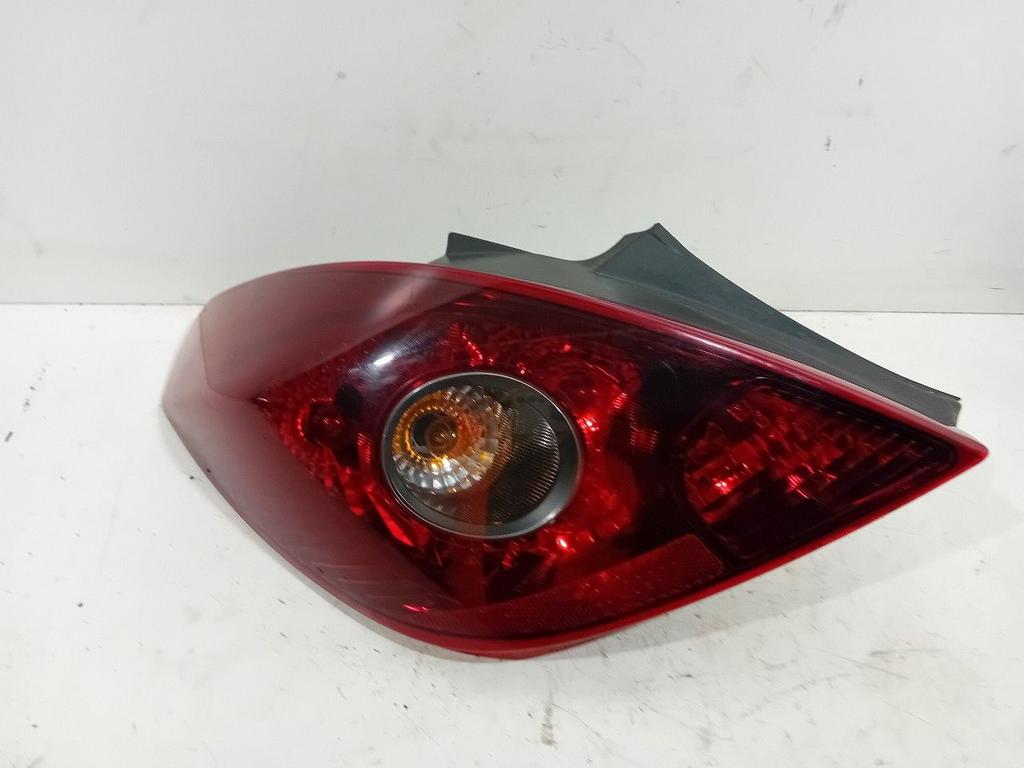 Achterlicht carrosserie rechts Opel Corsa, Onderdelen@venauto.nl, Van der Ven Autorecycling B.V., Ettenseweg 76, 4706 PB Roosendaal, The Netherlands