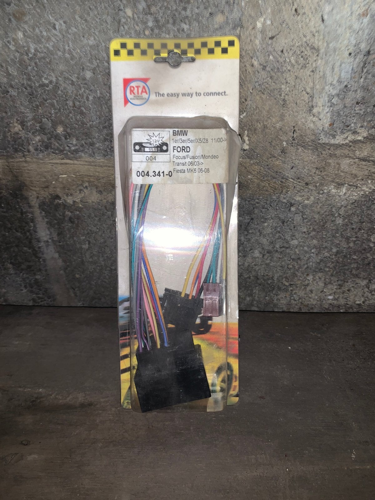 Câble de connexion pour autoradio RTA (adaptateur ISO), Hobby & Loisirs créatifs, Enlèvement, Comme neuf