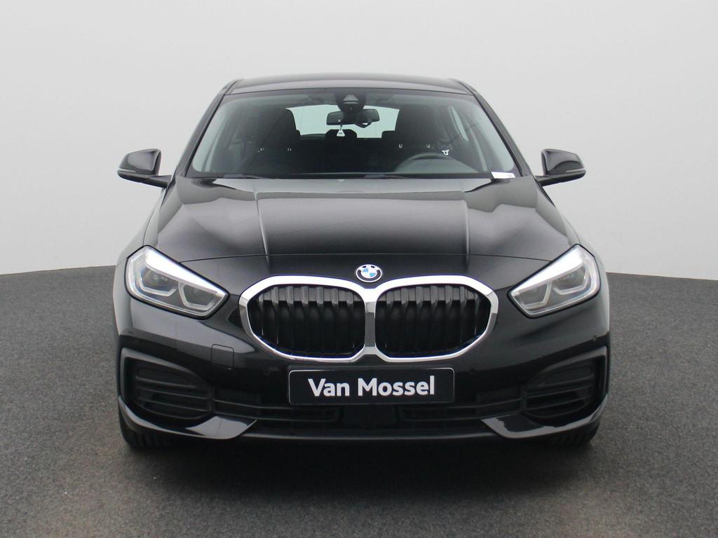 BMW 1 Serie Hatch 116iA (80 kW) (automatique), Autos, Achat, 1415 kg, 5 portes, Climatisation automatique
