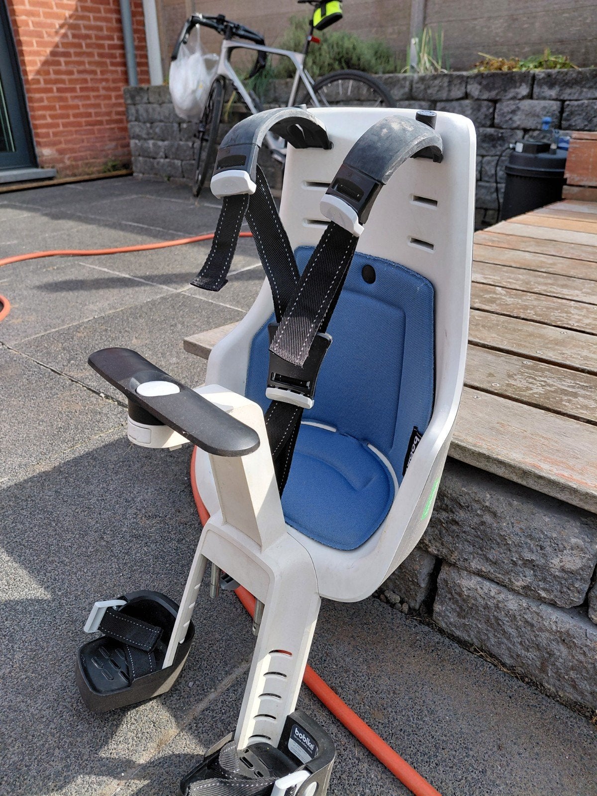fietsstoel voor aan stuur, Fietsen en Brommers, Ophalen, Bobike Exclusive, Gebruikt, Voetsteuntjes