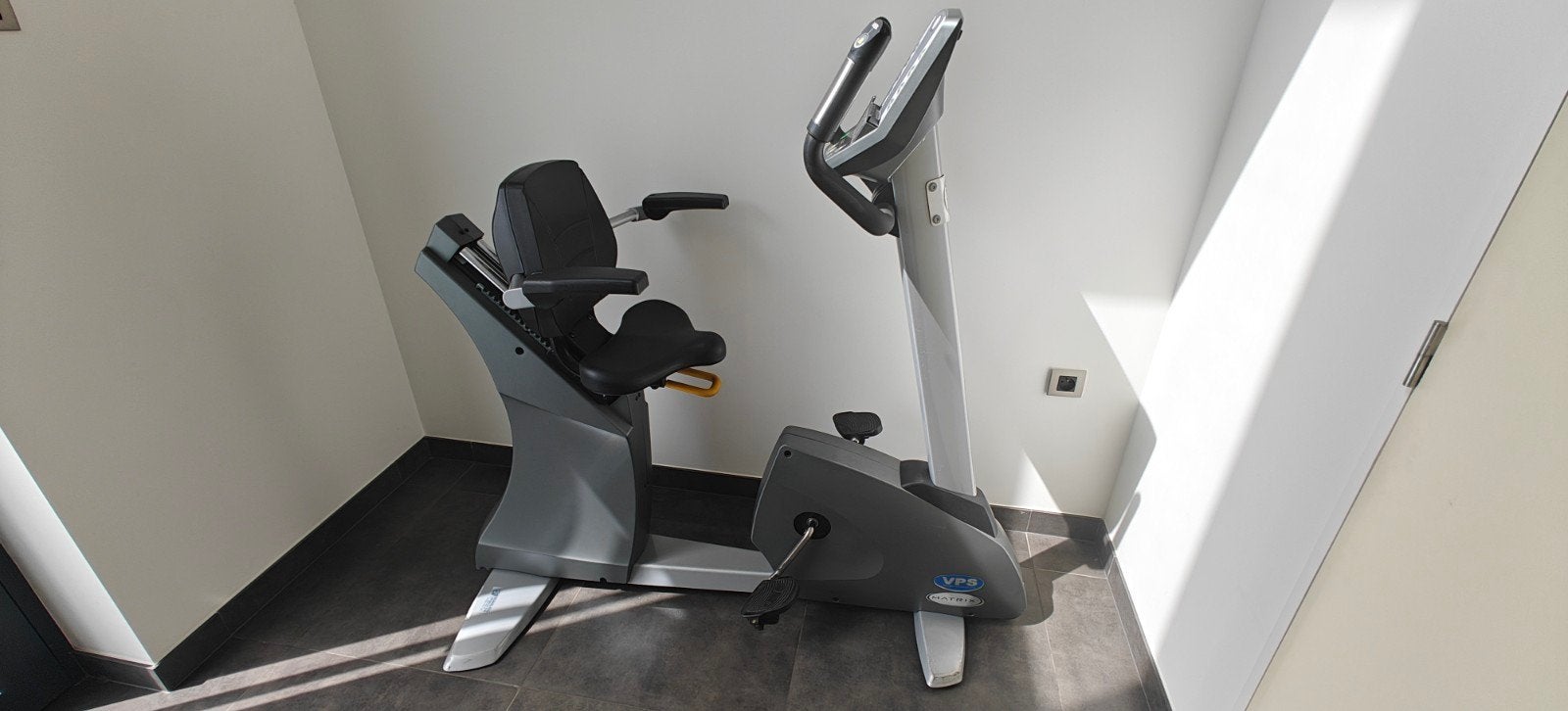 Matrix MX-H5x Recupbent bike, Sport en Fitness, Fitnessmaterialen, Ophalen