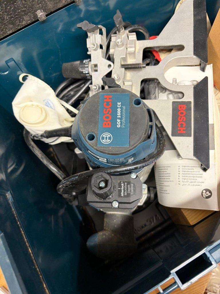 Défonceuse Bosch Professionnal - 430 euros, Électrique, Enlèvement ou Envoi, Comme neuf, Autres types