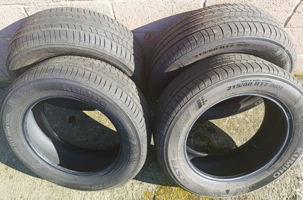 4 nieuwe Kumho Ecsta HS51-banden in de maat 215/60 R17 96H, Auto-onderdelen, Banden en Velgen, Ophalen, 215 mm, Nieuw, 17 inch