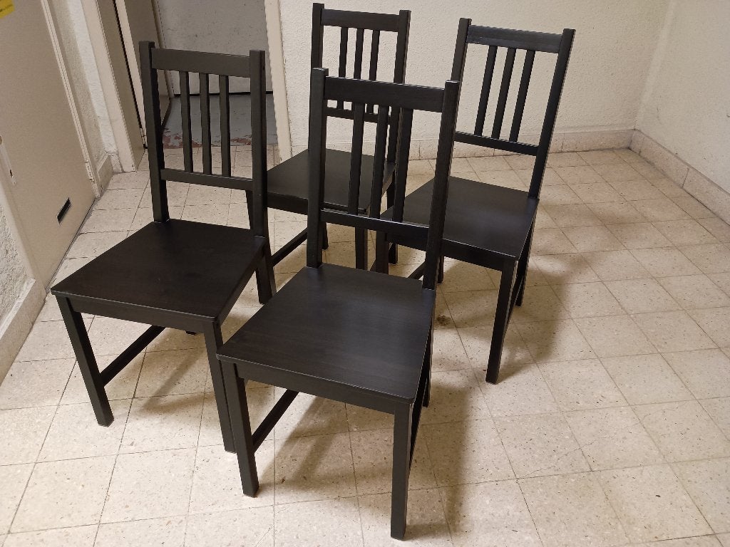 4 Eenvoudige maar degelijke eetkamer stoelen (hout), Ophalen, Zo goed als nieuw, Vier, Hout