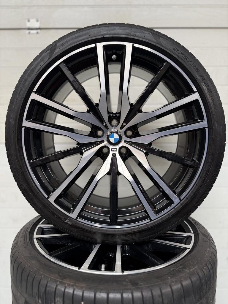 22’’ BMW X5 X6 G05 G06 VELGEN ZOMERBANDEN ORIG SET TPMS 742M, Pneus et Jantes, Véhicule de tourisme, -, Autres dimensions
