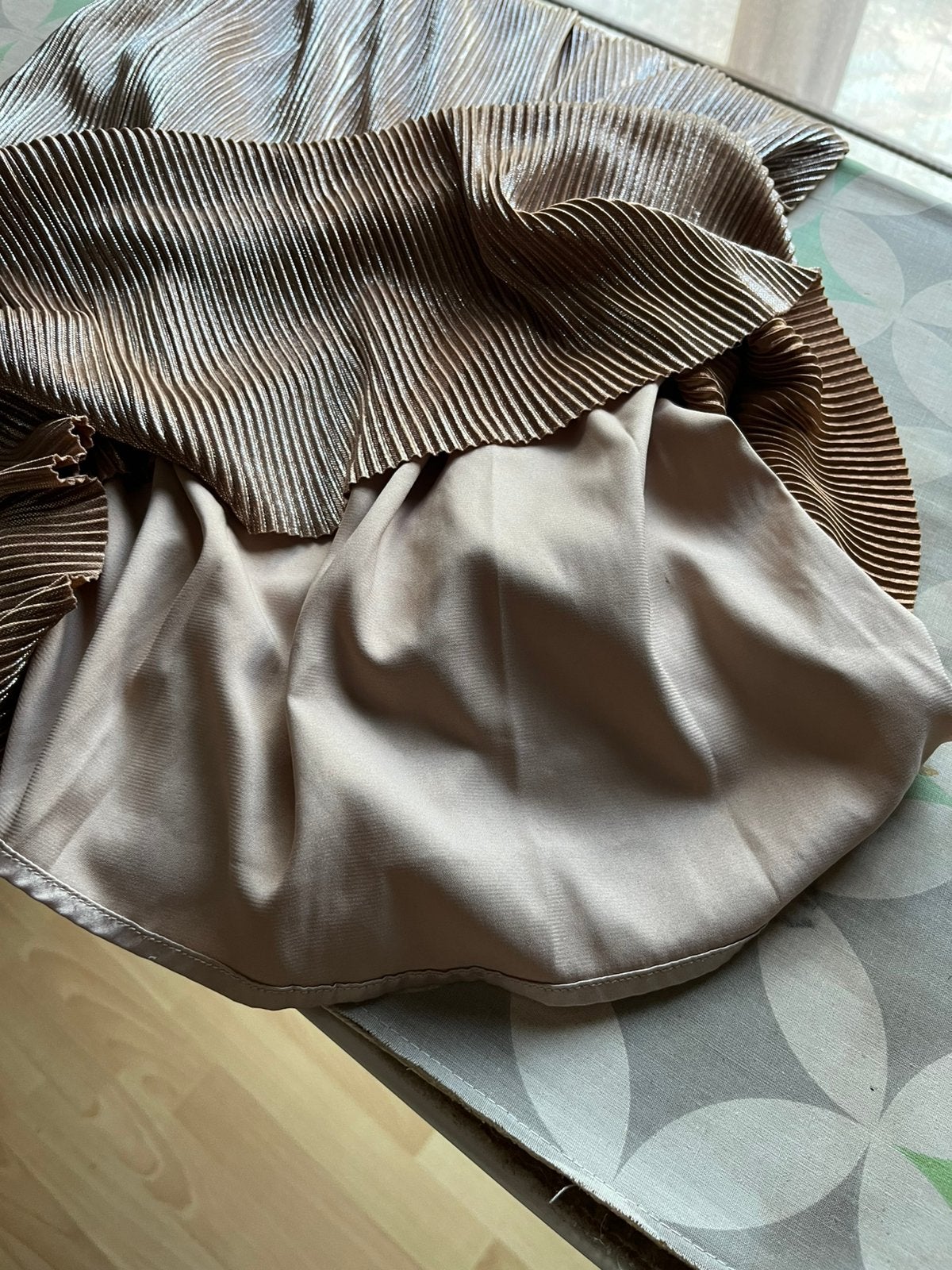 Goudkleurige gevoerde rok van Ydence nieuwstaat, Kleding | Dames, Ophalen of Verzenden, Zo goed als nieuw, Maat 36 (S)