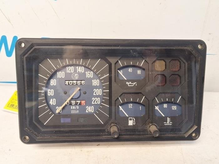 Compteur kilométrique KM d'un Alfa Romeo Alfetta, -, 3 mois de garantie, Utilisé, Alfa Romeo