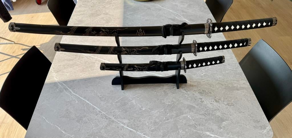 Set decoratieve Samurai zwaarden in zeer nette staat!, Verzamelen, Ophalen of Verzenden, Overige soorten, Zwaard of Sabel