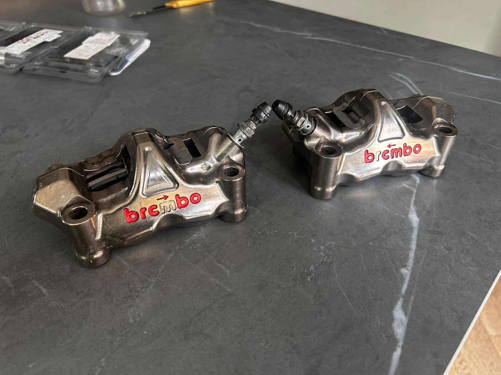 Brembo GP4 RX CNC Remklauwen / Calipers, Ophalen