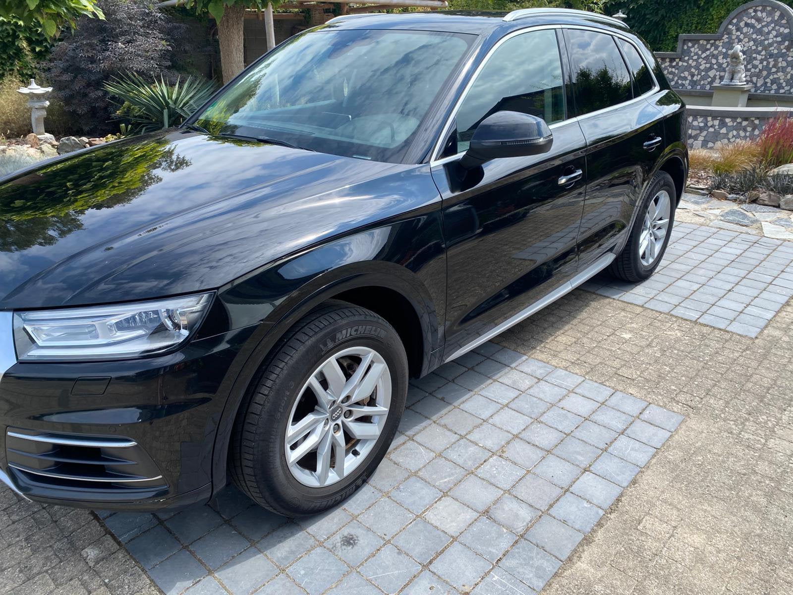 Audi Q5 quattro business edition 2.0 TDI 190PK, zwart, Automaat, Dealer onderhouden, Q5, Zwart