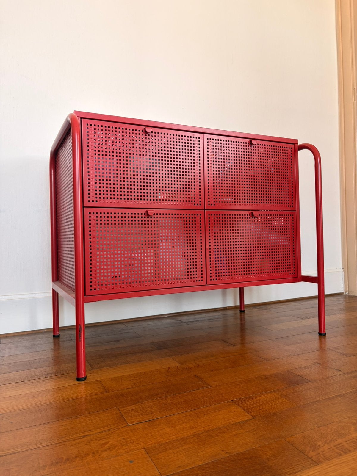 Buffet / Meuble de rangement IKEA NIKKEBY – Rouge, Enlèvement ou Envoi, Comme neuf