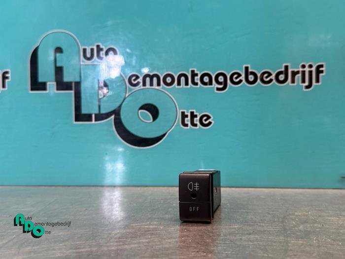 Commutateur feu antibrouillard d'un Suzuki Ignis (Ignis J. 9, -, 3 mois de garantie, Utilisé, -