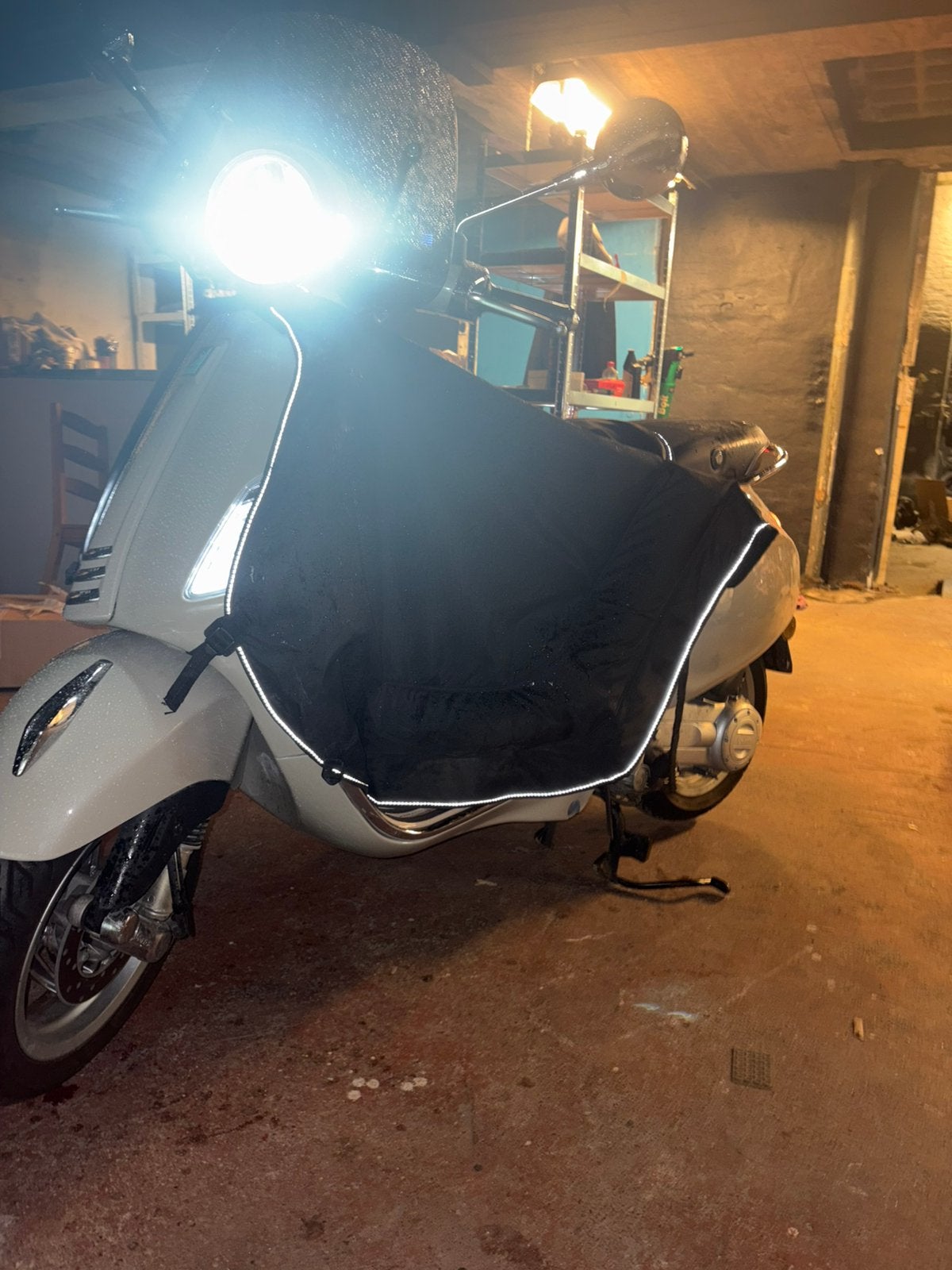 Vespa facelift 2026, Fietsen en Brommers, Ophalen, Zo goed als nieuw