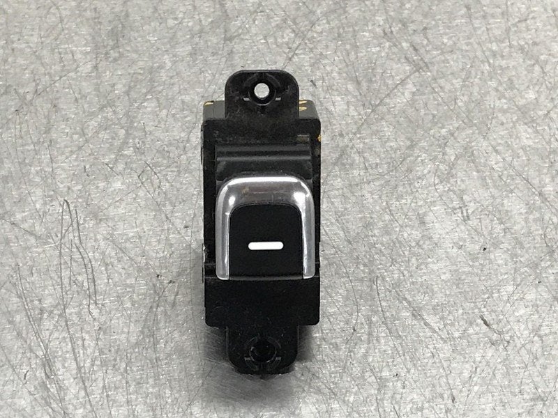 RAAMSCHAKELAAR Kia Carens IV (RP) (|93575A4030|), Gebruikt, Kia