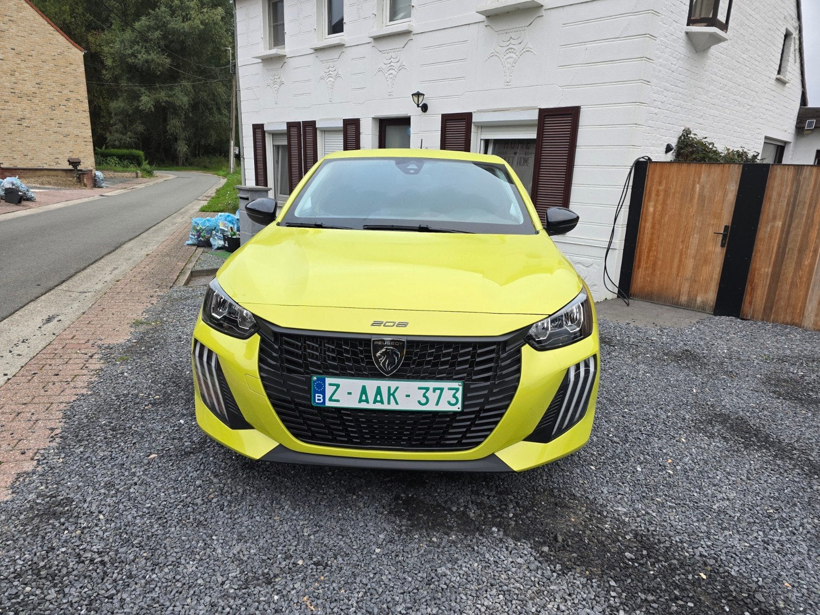 Peugeot 208 Style 2025 18150km reeds gvv!!!, Auto's, Voorwielaandrijving, 1199 cc, Geel, Bedrijf