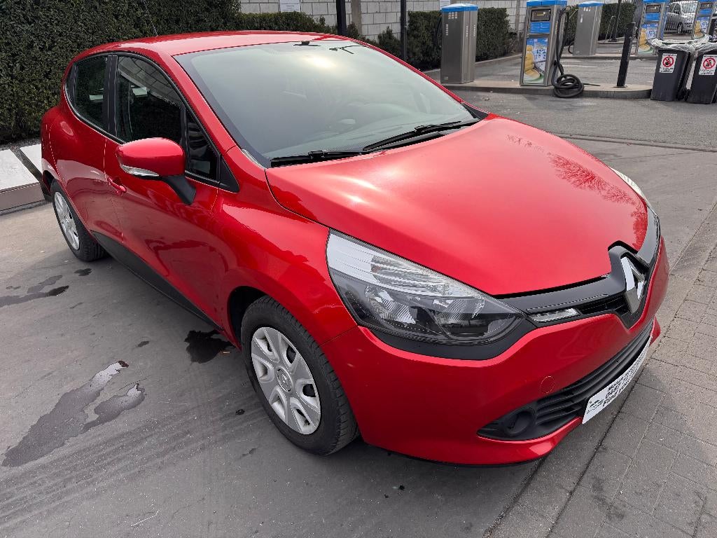 RENAULT, Rouge, Euro 5, 4 portes, Entreprise