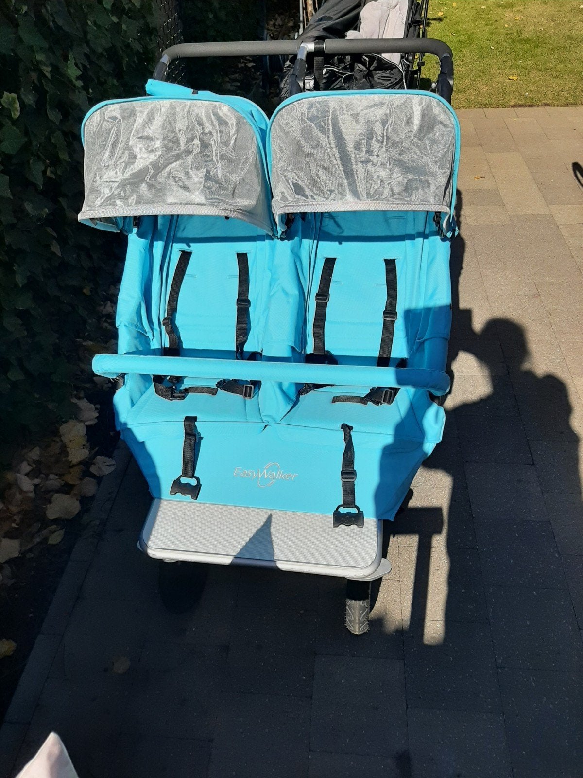 Tweelingbuggy Easywalker en eventueel 2 warme voetenzakken, Ophalen, Zo goed als nieuw