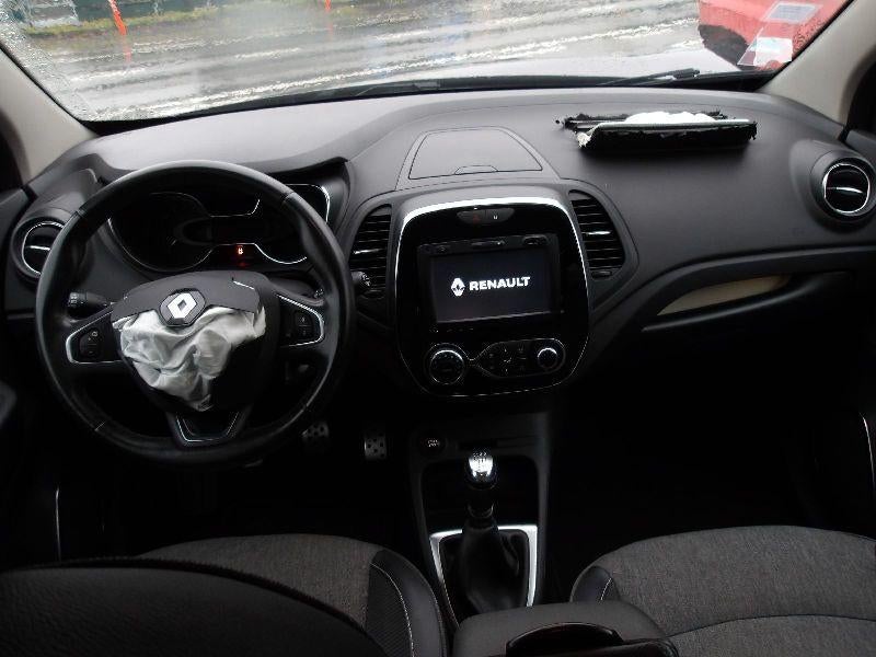RENAULT CAPTUR  BENZINE 05-17, Cruise Control, Handgeschakeld, Zilver of Grijs, Stadsauto