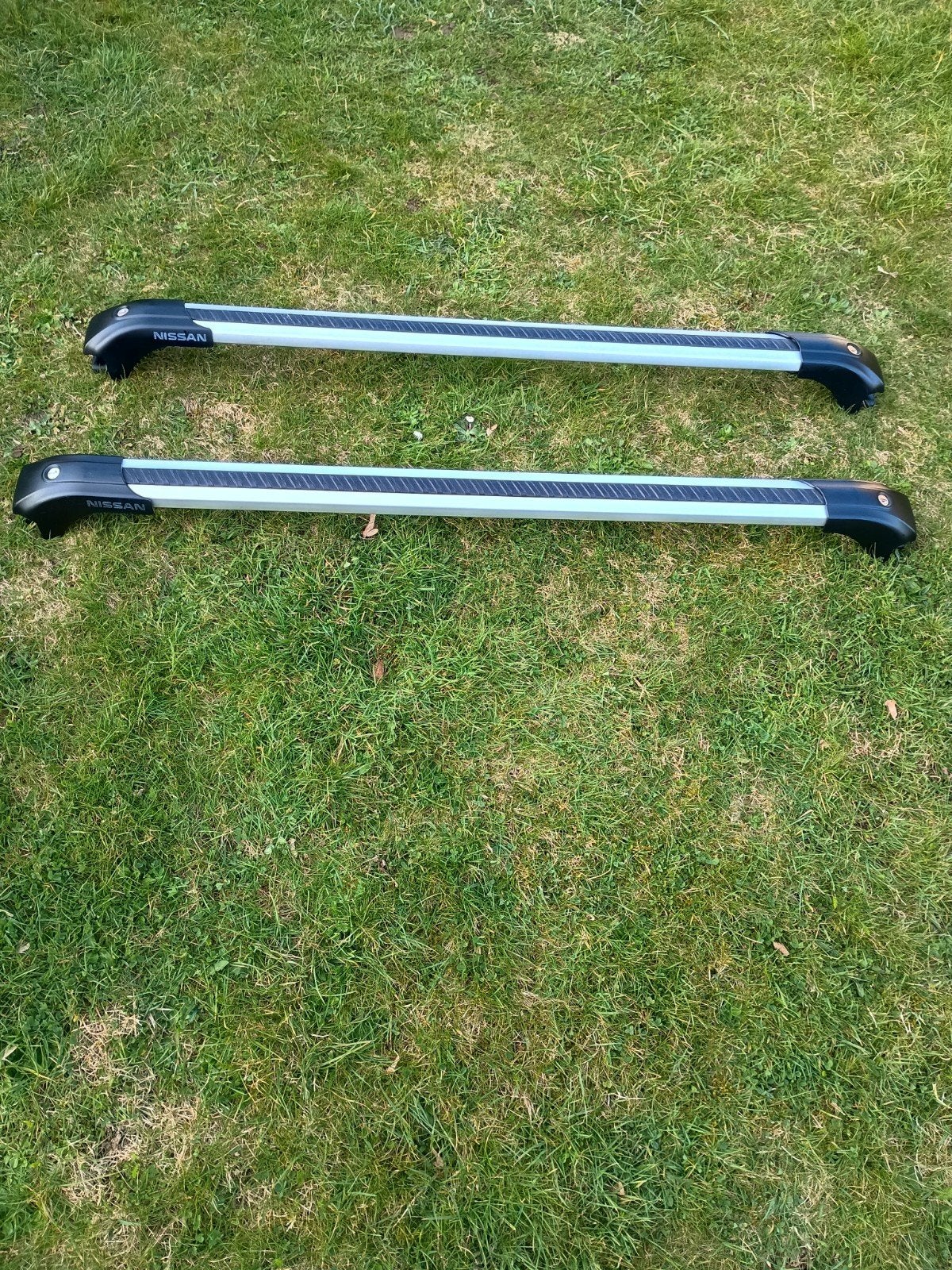 Barres de Toit Transversales Aluminium Origine "NISSAN", Comme neuf